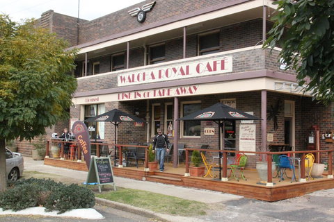 Walcha Royal Cafe & Accommodation - Internet Find 0