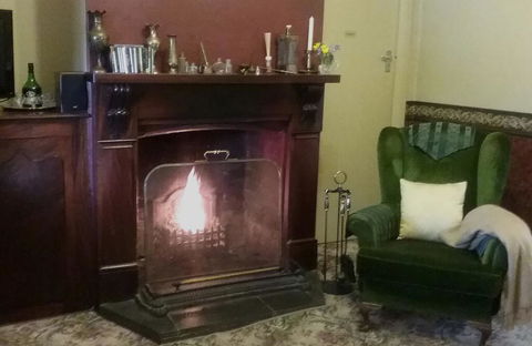 Walnut Cottage - Internet Find 1