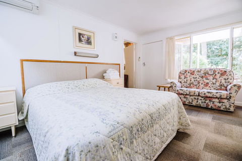 Warburton Lodge - Internet Find 2