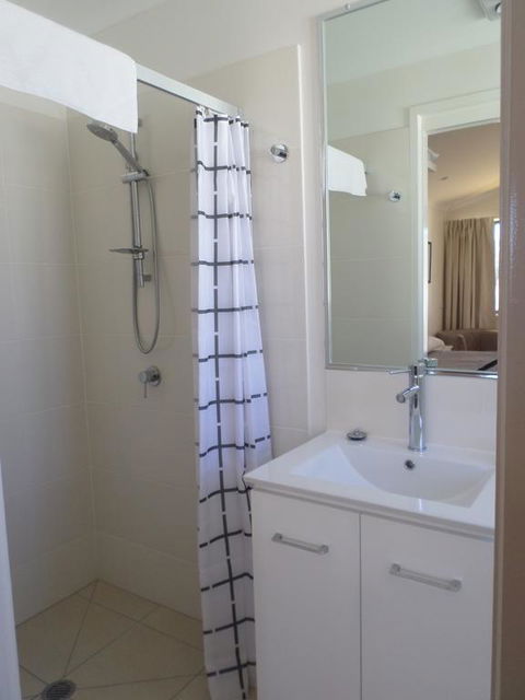 Warrego Hotel Motel Cunnamulla - Internet Find 1