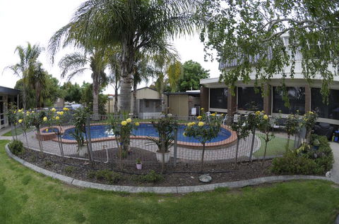 Warrina Motor Inn - Internet Find 3