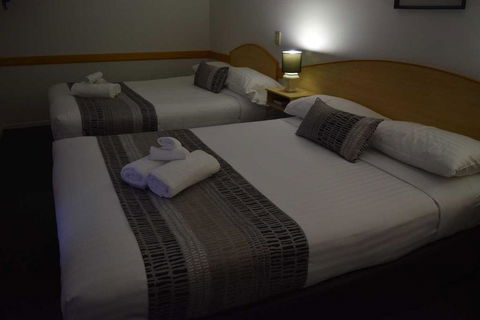 Warwick Vines Motel - Internet Find 3
