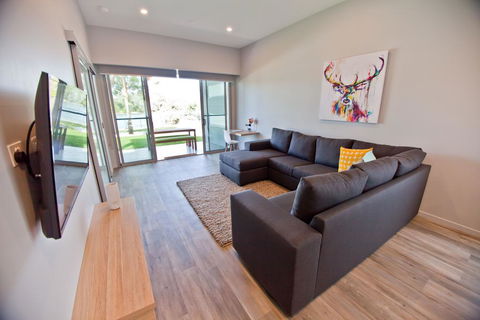 Waterfront Apartments - Internet Find 0