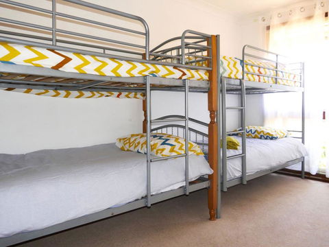 Waterfront Haven With Jetty, Mooring And WiFI - Internet Find 2