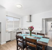 Wattle Grove Villa - Internet Find