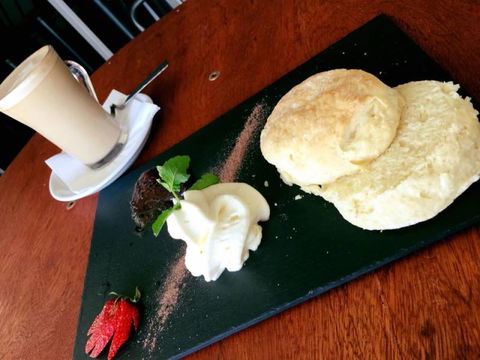 71 Wharf Restaurant - Internet Find 3