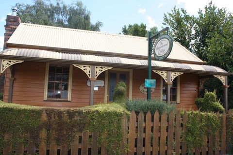Westbury Gingerbread Cottages - Internet Find 2