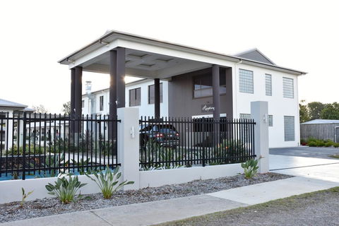 Western Downs Motor Inn - Internet Find 0