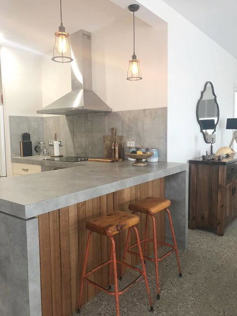 Weston Farm Seaside Stay - Internet Find 3