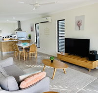 WHITSUNDAY brand new townhouse close to boardwalk - Internet Find