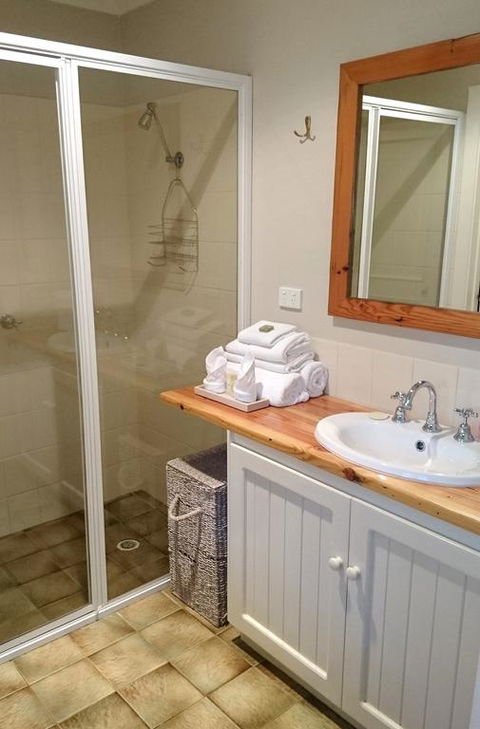 William Bay Cottages - Internet Find 3