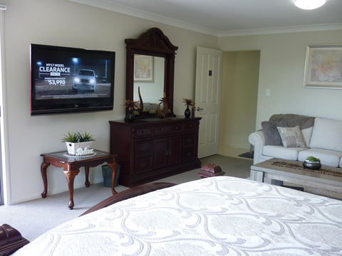 Willowbank Drive Bed & Breakfast - Internet Find 1