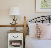 Windsors Edge Cottage Pokolbin - Internet Find