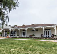 Winniston Lodge Luxury Accommodation - Internet Find