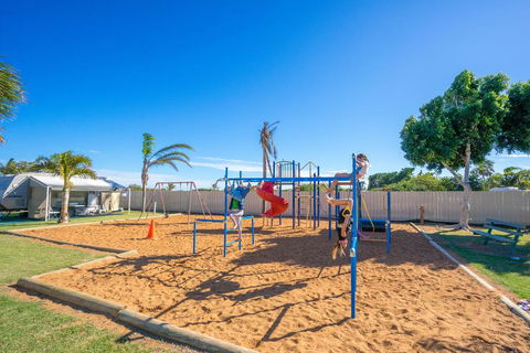 Wintersun Caravan And Tourist Park - Internet Find 3