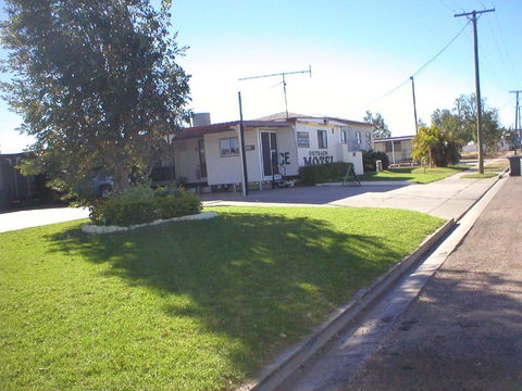 Winton Outback Motel - Internet Find 1