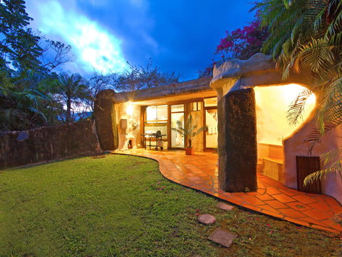 Wollumbin Palms Rainforest Retreat - Internet Find 2