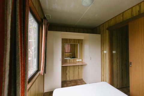 Wonboyn Cabins - Internet Find 2