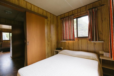 Wonboyn Cabins - Internet Find 3