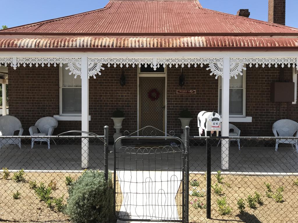 Junee Reefs NSW Internet Find