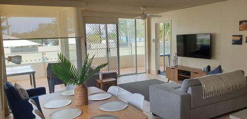 Wyuna Beachfront Holiday Apartments - Internet Find 1