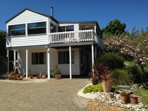 Yarra Glen Bed & Breakfast - Internet Find 0