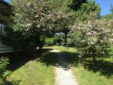 Yarra Glen Bed & Breakfast - Internet Find 1