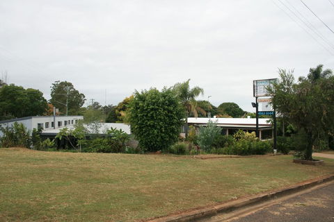 Yarraman Gardens Motel Queensland - Internet Find 1