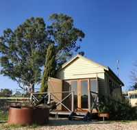 Yea Wood Duck Cabin - Internet Find