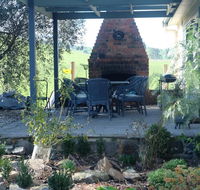 Yea Wood Duck Cottage - Internet Find