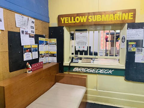 Yellow Submarine Backpackers - Internet Find 2