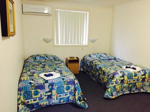Yetholme Motor Inn - Internet Find 2