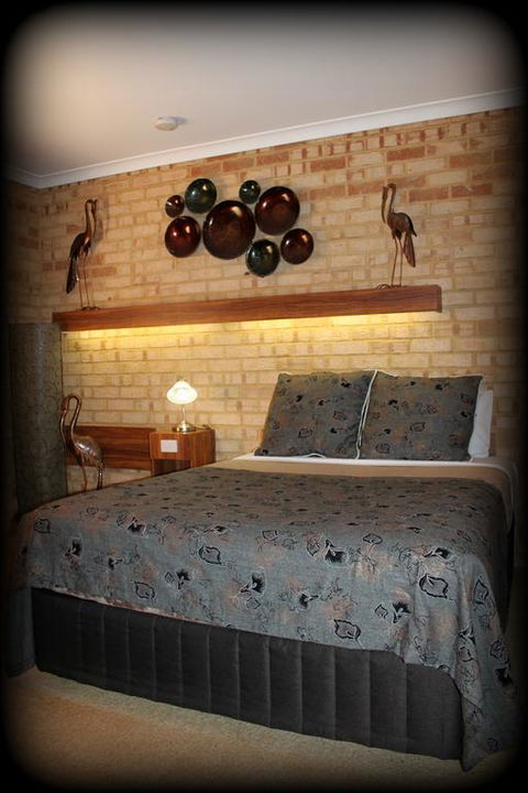 York's Boutique Motel - Internet Find 3