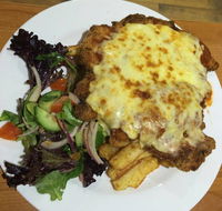 Coomera Waters Tavern - Internet Find