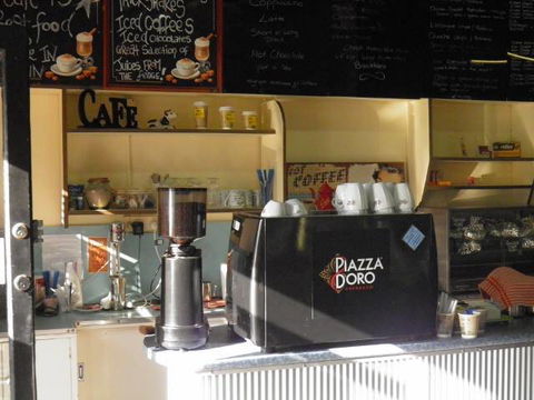 Cafe 45 - Internet Find 0