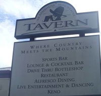 Glass House Mountains Tavern - Internet Find