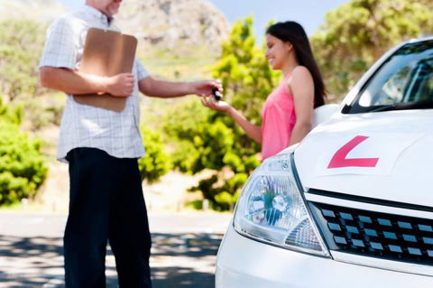 Lern-Ezy Driving School - Internet Find 0