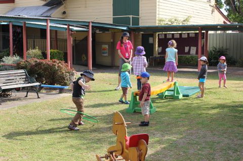 New School Of Arts Neighbourhood House Inc. Neighbourhood Centre, Childcare & OOSH Services - Internet Find 4