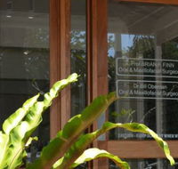 Cairns Oral Surgery - Internet Find
