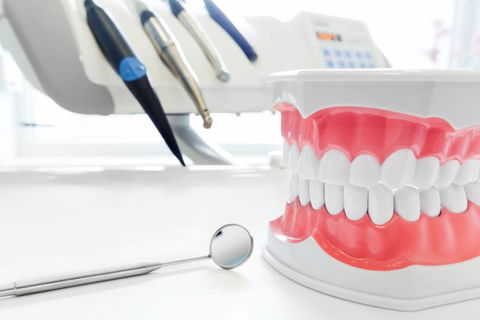 Cairns Family & Cosmetic Dental Group - Internet Find 1