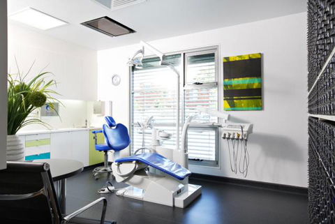 Davis Dental–Specialist Prosthodontist - Internet Find 4