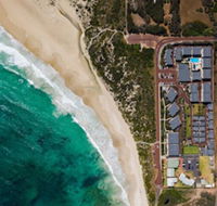 Smiths Beach Resort - Internet Find