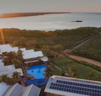Moonlight Bay Suites - Internet Find