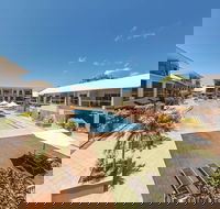 Oaks Broome Hotel - Internet Find