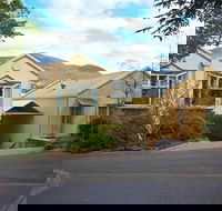 Quest Trinity House - Internet Find