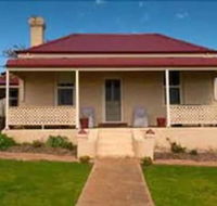 Charlie Bates Cottage - Internet Find