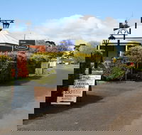 Ross Motel - Internet Find