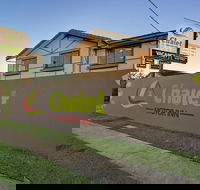 Chalet Motor Inn - Internet Find
