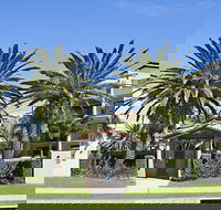 Sandcastles on the Broadwater - Internet Find
