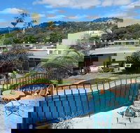 Jacksons Motor Inn - Internet Find